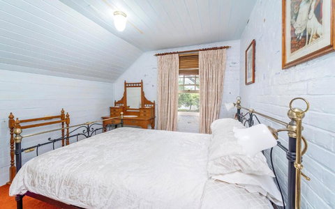 Azile 1875 Heritage Victorian Duplex - Accommodation Cooktown 1