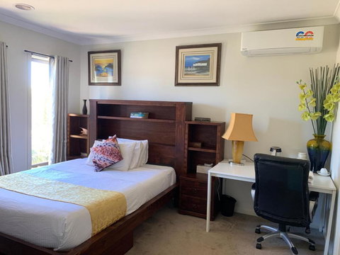 Apple House - Accommodation Cooktown 2