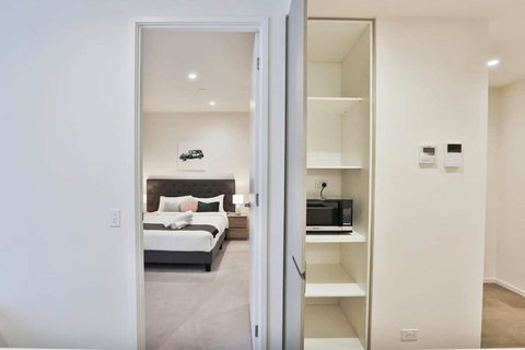 Australia108 Stylish Apartments Southbank LaMaison - Accommodation Cooktown 4