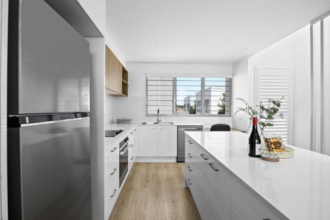 Azure River Side Townhouse - Accommodation Cooktown 0