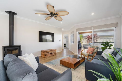 AZZURE On WATERVILLE - Accommodation Cooktown 2