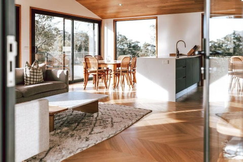 B E R T I E - Central Bicheno - Accommodation Cooktown 0