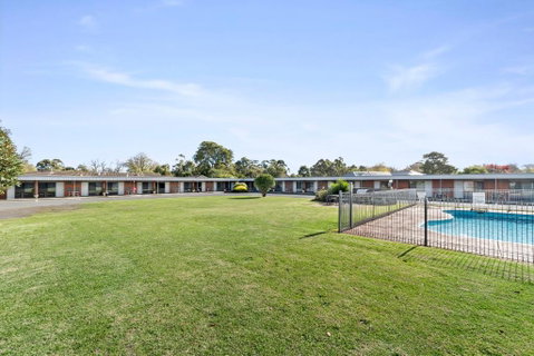 Baronga Motor Inn - Accommodation Cooktown 0