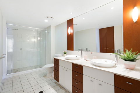 Chevron Renaissance Ocean View - Accommodation Cooktown 3