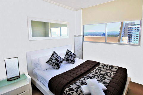 Trilogy Surfers Paradise - Accommodation Cooktown 22