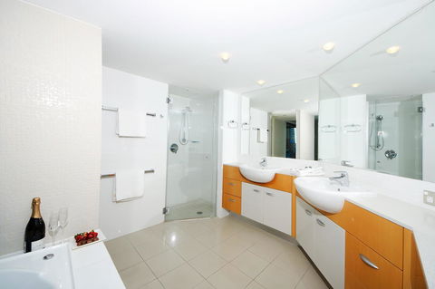 Trilogy Surfers Paradise - Accommodation Cooktown 21