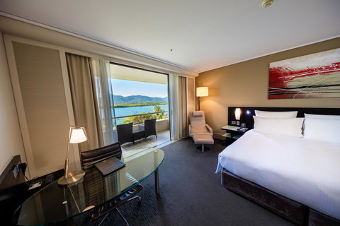 Hilton Cairns - Accommodation Cooktown 3