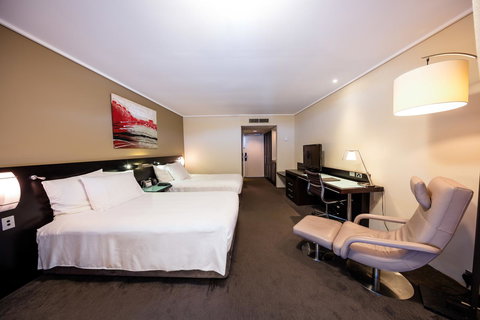 Hilton Cairns - Accommodation Cooktown 32