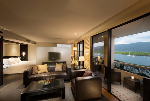 Hilton Cairns - Accommodation Cooktown 23