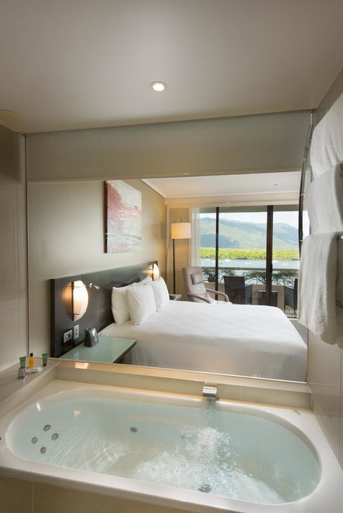 Hilton Cairns - Accommodation Cooktown 2