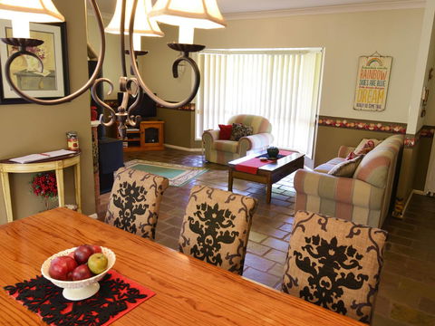 Apple Tree Cottage Montville - Accommodation Cooktown 5