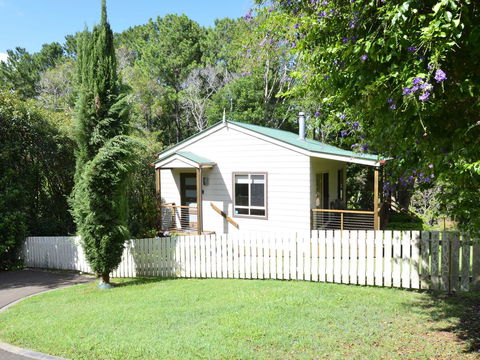 Apple Tree Cottage Montville - Accommodation Cooktown 2