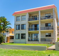 Enjoy the sea breezes from the balcony - Boyd St Woorim - Accommodation Cooktown