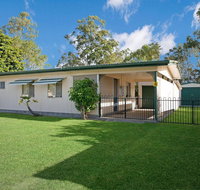 Lowset pet friendly cottage - Sunset Ave Bongaree - Accommodation Cooktown