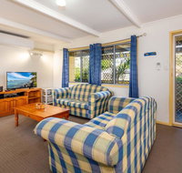 Pet Friendly Cottage in the Heart of Bribie - Wirraway St Bongaree - Accommodation Cooktown