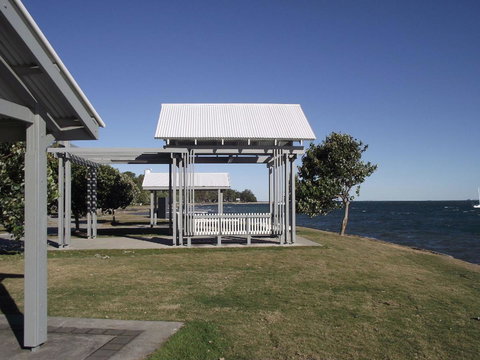Air Conditioned Unit Stones Throw To The Waterfront. - Accommodation Cooktown 19