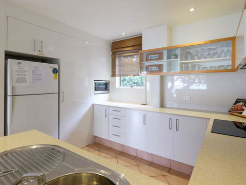 Beachies 3 - Accommodation Cooktown 13