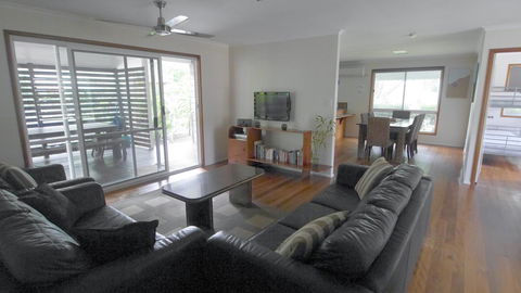 Amity Beach House - Accommodation Cooktown 2