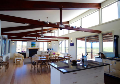 Turnstone Beach House - Accommodation Cooktown 22