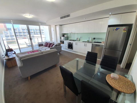 (just Listed) Bolton St 1br 350m Walk To Newcastle Beach +++ Wifi End Eand - Accommodation Cooktown 0