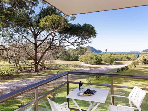 1 'Intrepid', 3 Intrepid Close - Amazing Views Of Shoal Bay, Only 100m From The Beach - Accommodation Cooktown 0