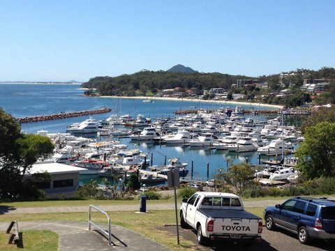 1 'Laman Lodge', 15 Laman Street - Stunning Air Conditioned Unit With Water Views And WIFI - Accommodation Cooktown 0