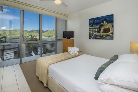 1 Bright Point Apartment 1405 - Accommodation Cooktown 2