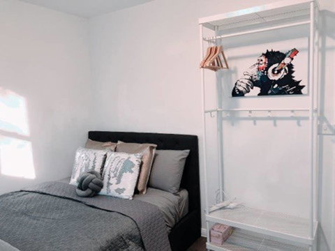 1 Private Double Room In Carramar 1-minute To Station - SHAREHOUSE - Accommodation Cooktown 0