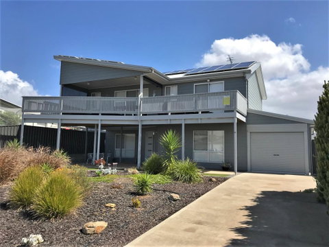 10 Hobart Road - Accommodation Cooktown 0
