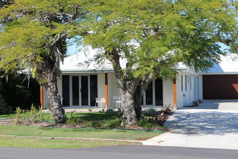 12th Tee BnB - Accommodation Cooktown 0