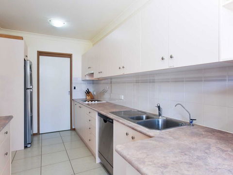 16 'The Moorings' 4 Cromarty Road - Waterfront Property With Pool & Air Conditioning - Accommodation Cooktown 1