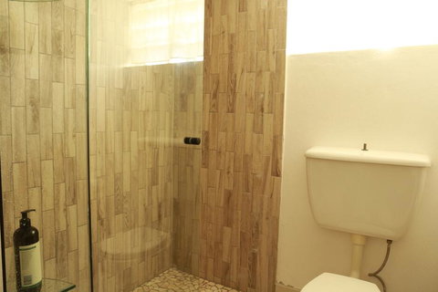 2 Bedroom Close To CBD - Accommodation Cooktown 1