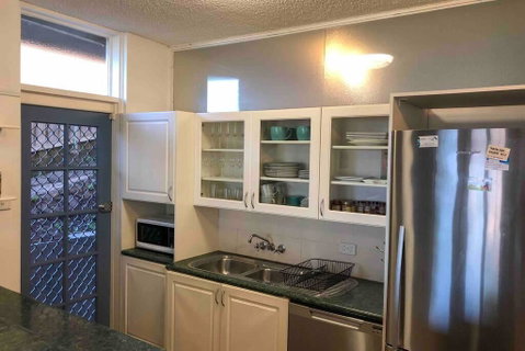 2 Bedroom, SHORT Walk To CBD,BEACH And DARBY ST - Accommodation Cooktown 2