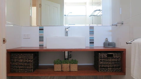 26 Picnic Street - Picnic Bay - Accommodation Cooktown 3