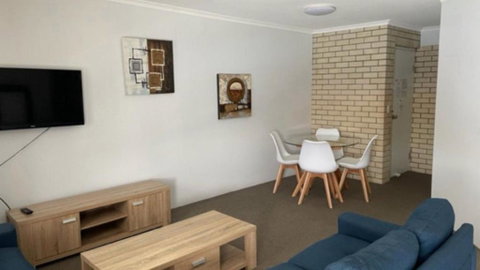 Beachside Court Unit 12 - Accommodation Cooktown 1
