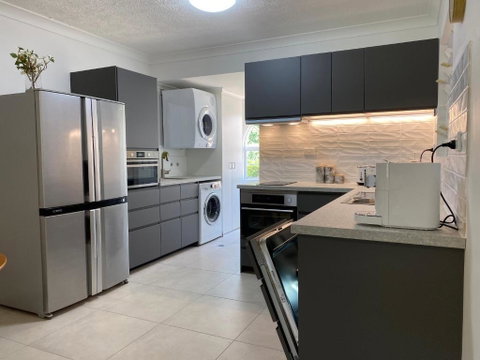 BEACH, SHOPS & STRAND 5 Min Walk Away - Accommodation Cooktown 1