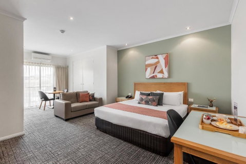 BEST WESTERN Geelong Motor Inn & Serviced Apartments - Accommodation Cooktown 0