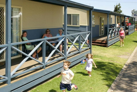 BIG4 Waters Edge Holiday Park - Accommodation Cooktown 0