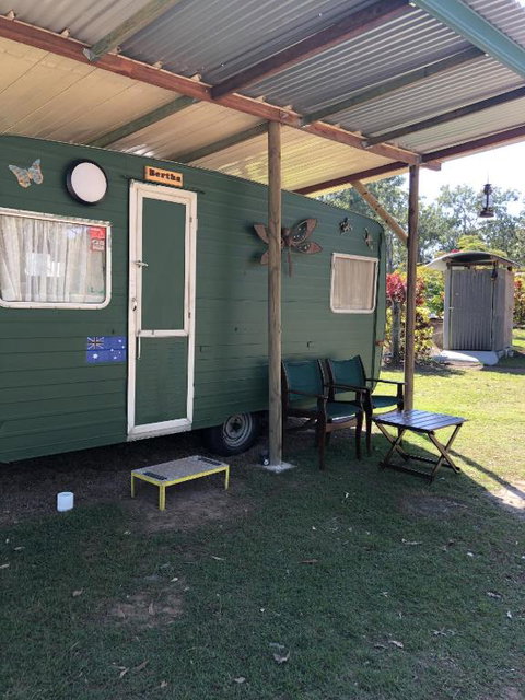 BERTHA Caravan River Heads - Accommodation Cooktown 3