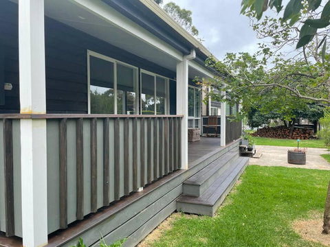 BLACK DUCK SHACK -Dog Friendly -Red Rocks Beach - Accommodation Cooktown 0