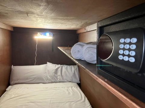 C And C Backpack - Accommodation Cooktown 3