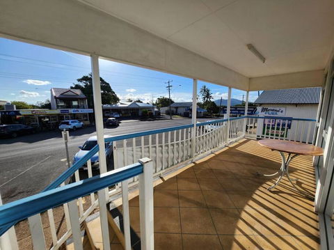 Central Comfy Holiday Unit - Accommodation Cooktown 3