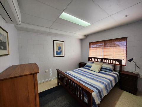 Central Comfy Holiday Unit - Accommodation Cooktown 1