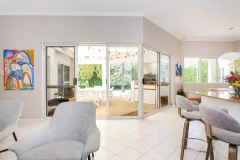 City Beach Coastal Family Home With Pool & Sauna - Accommodation Cooktown 2