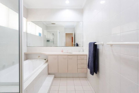 City Beach Coastal Family Home With Pool & Sauna - Accommodation Cooktown 4
