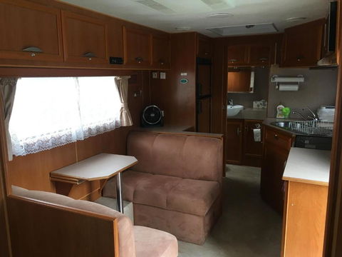 Comfortable Caravan - Accommodation Cooktown 1