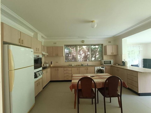 Cozy Room In Peaceful Suburb With Beautiful Garden B2 - Accommodation Cooktown 4