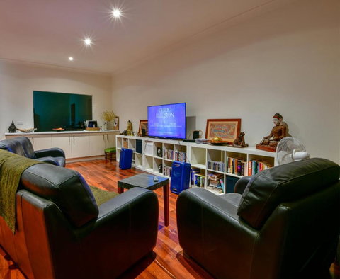 Crossroads Ecomotel - Accommodation Cooktown 4