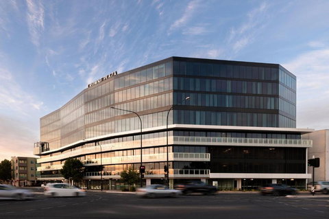 Crowne Plaza Adelaide Mawson Lakes, An IHG Hotel - Accommodation Cooktown 0