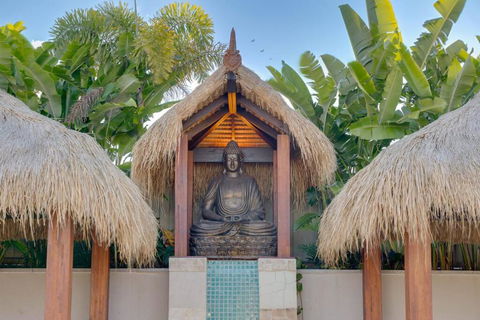 D-Bali Retreat - Accommodation Cooktown 3